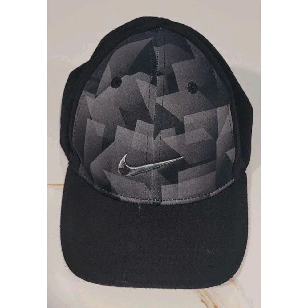 Nike True Kids 4-7 Black Gray Hat Cap Athletic Adjustable Casual Outdoors Snaps